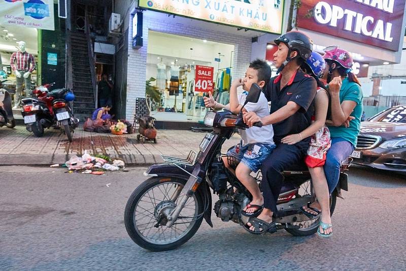 Vietnam, jak ho zachytil známý trutnovský fotograf.