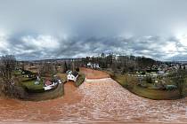 Pušův splav ve Dvoře Králové nad Labem v pondělí 5. února ve 13 hodin.