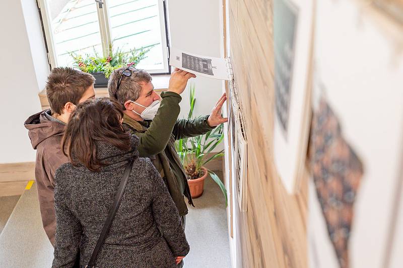 Česká lesnická akademie provedla zájemce areálem školy i budovou školního polesí.