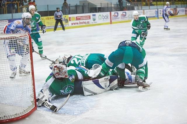 1. osmifinále druhé hokejové ligy: Trutnov - Děčín.