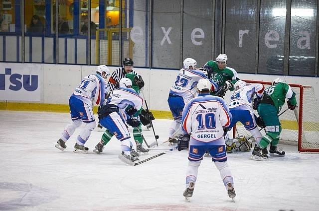 1. osmifinále druhé hokejové ligy: Trutnov - Děčín.