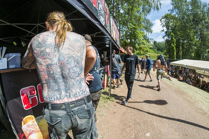 Festival nejtvrdší hudby Obscene Extreme vyvrcholil v Trutnově v areálu letního kina na Bojišti. Byl to 21. ročník.