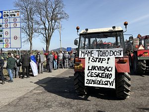 Středeční protesty českých a polských zemědělců na hraničním přechodu Královec/Lubawka