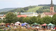 Food festival - přátelský piknik v Klášterní zahradě ve Vrchlabí.