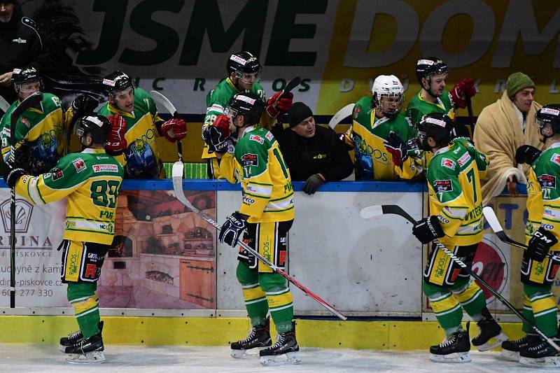 Hokejové derby Dvůr Králové - Vrchlabí 3:4.