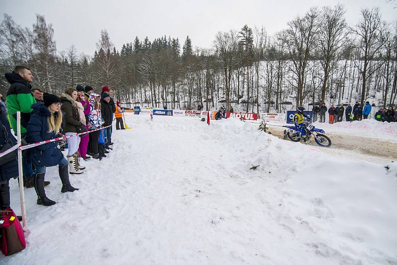 Závod mistrovství ČR v motoskijöringu v Rudníku.