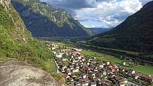 Ivan Mitrus zdolal pěšky celou Itálii od jihu k severu, nyní jeho pouť pokračuje ve Švýcarsku.