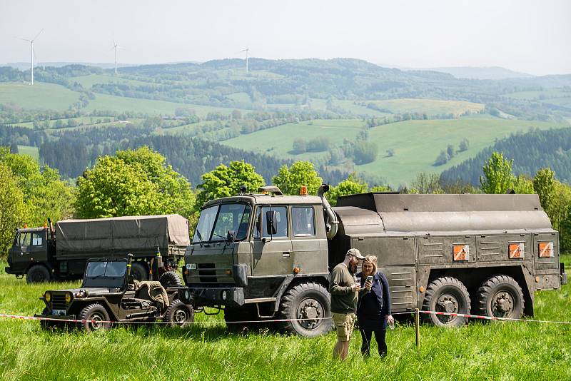 Na Stachelbergu u Trutnova se konal v sobotu sraz vojenské techniky.