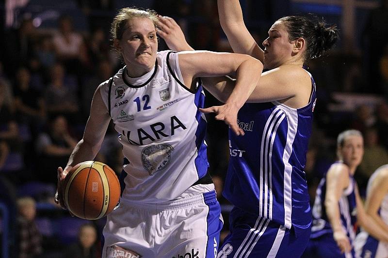 Zápasy Kary - ženské basketbalové ligy.