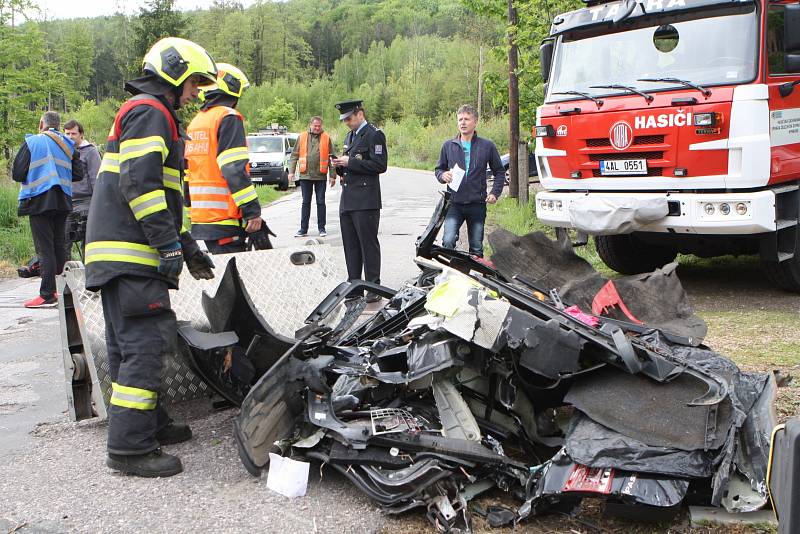 Tragická nehoda na železničním přejezdu v Bílé Třemešné.