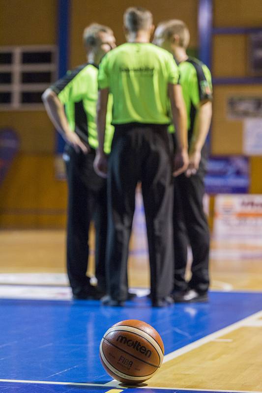 Basketbalistky Trutnova ve výborném ligovém utkání dosáhly cenného vítězství proti pražské Slavii