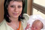 ADÉLA BALDRYCHOVÁ se narodila 9. června ve 12.41 hodin rodičům Renatě a Michalovi. Vážila 2,65 kg a měřila 47 cm. Bydlí v Suchém Dole.