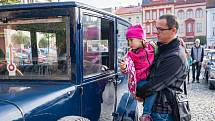 Veteran Car Club Dvůr Králové nad Labem pořádal přehlídku a jízdu historických vozidel Než vypustíme vodu z chladiče.