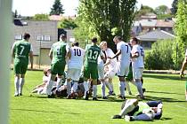 Jarní bitva mezi fotbalisty Bílé Třemešné a Hajnice měla grády. Naváže na ni také sobotní souboj mezi oběma rivaly?