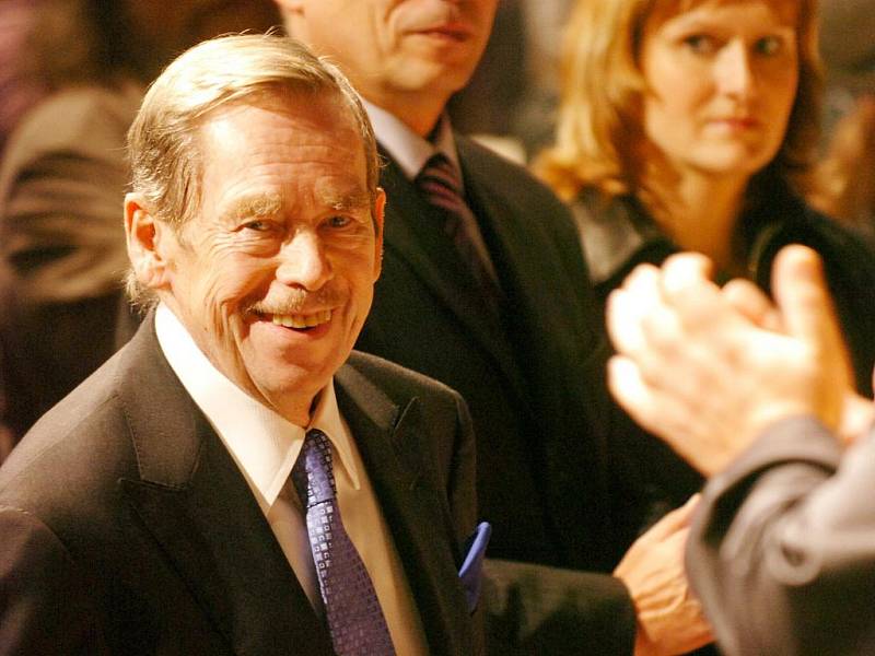 Václav Havel převzal čestné občanství a kulturní cenu