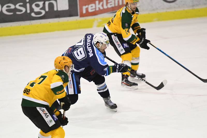 Čtvrtfinále play off hokejové Chance ligy: HC Stadion Vrchlabí - VHK Robe Vsetín.