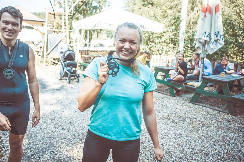 Ve Dvoře Králové nad Labem se v neděli uskutečnil 5. ročník cross-triatlonu Death Game, jehož se zúčastnila patnáctka odvážných sportovců.