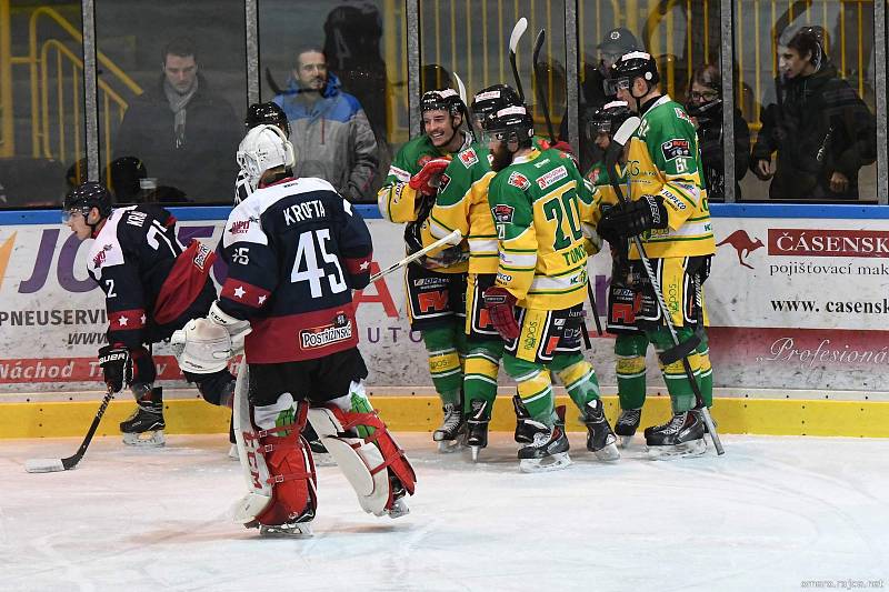 Hokejisté Dvora Králové na vlastním ledě přehráli Nymburk 5:3.