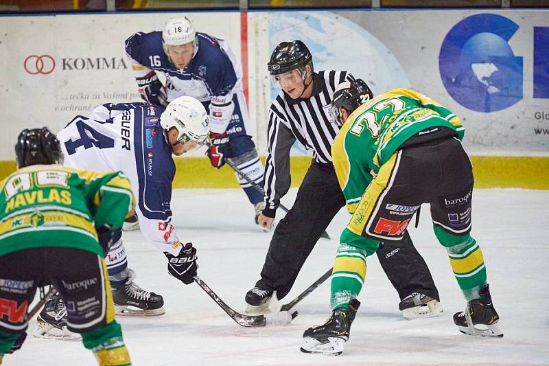 Hokejové derby Trutnov - Dvůr Králové (4:3).