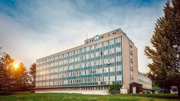 Nemocnice Vrchlabí získala významné ohodnocení kvality a bezpečí zdravotní péče od Spojené akreditační komise.