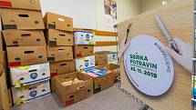 Sbírka potravin v trutnovském Tescu vynesla 1262 kg potravin a 277 kg drogerie, v trutnovském Penny se vybralo 498 kg potravin a 16 kg drogerie.