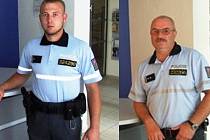 Policisté obětavě zachraňovali ženy z potopeného auta - Horáček a Palič