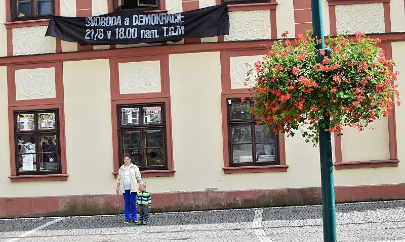 Ze středečního setkání iniciativy Milion chvilek pro demokracii ve Vrchlabí 21. srpna 2019.