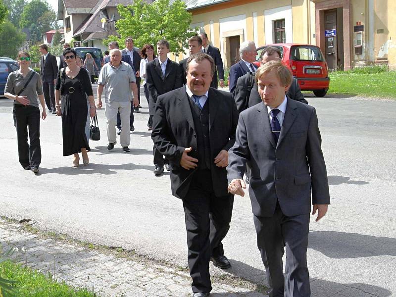 Jilemničtí odhalili pamětní desku hraběti Harrachovi