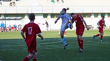 Divizní fotbalové derby: MFK Trutnov - TJ Dvůr Králové nad Labem.