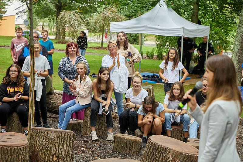 Trutnov ve čtvrtek otevřel po úpravách lesopark v Šestidomí.