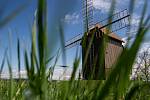 Stavba funkční repliky větrného mlýna v Borovnici na Trutnovsku je ve finiši. Otevřený má být do konce června.