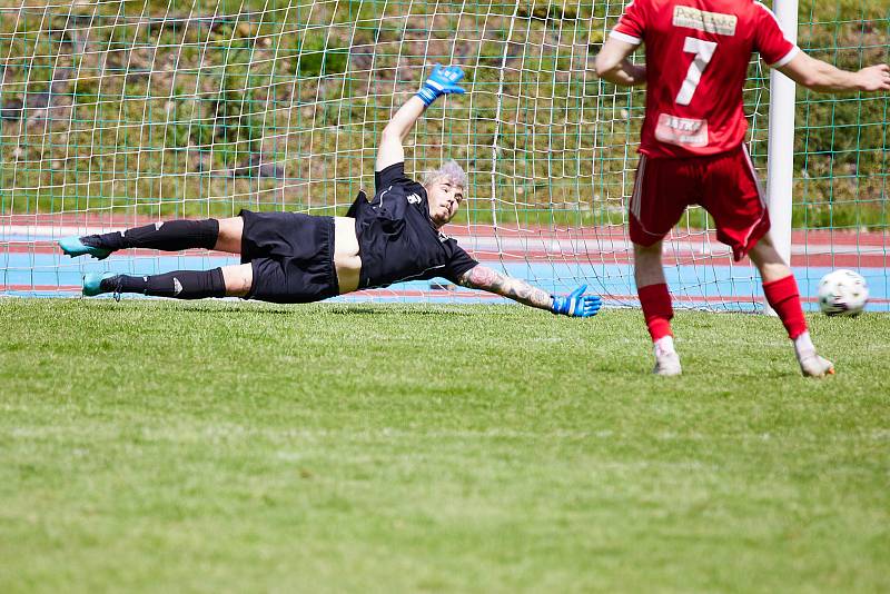 Fotbalisté Trutnoova porazili Nový Bydžov.