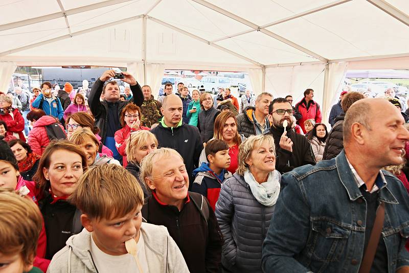 Maloúpská vařečka, krkonošská kulinářská klasika, nabídla zajímavé soutěže.