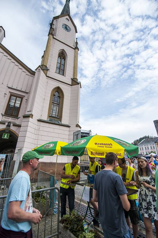 Pivofest 2018 na Krakonošově náměstí v Trutnově.