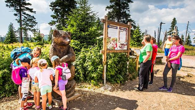 Špindlerův Mlýn láká návštěvníky na letní akce, turistické trasy po hřebenech či naučné stezky.