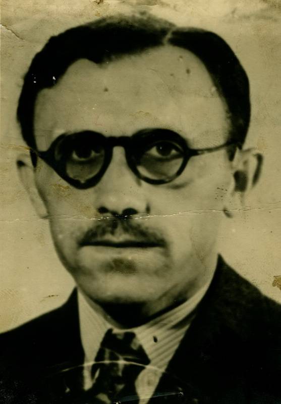 Václav Knotek byl vedoucím šifrantem československé exilové vojenské zpravodajské služby v Londýně během druhé světové války.