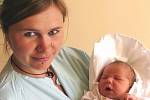 Viktorie Horáková se narodila 9. května ve 4 hodiny a 29 minut mamince Pavle Horákové. Vážila 4,28 kilogramu a měřila 51 centimetrů. Doma bude i s bráškou Dominikem v Trutnově.