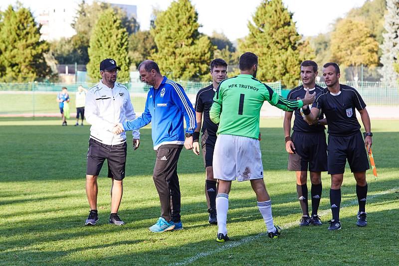 Fotbalisté Trutnova na domácím hřišti inkasovali debakl do Vysokého Mýta.