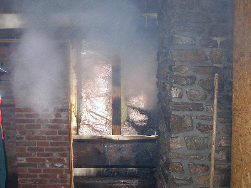 U Kolínské boudy hořela dřevěná sauna
