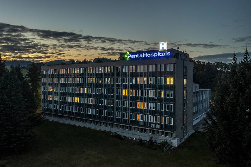 Lékaři Nemocnice Vrchlabí v roce 2022 odoperovali nejvíce pacientů v novodobé historii.