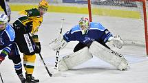 Čtvrtfinále play off hokejové Chance ligy: HC Stadion Vrchlabí - VHK Robe Vsetín.