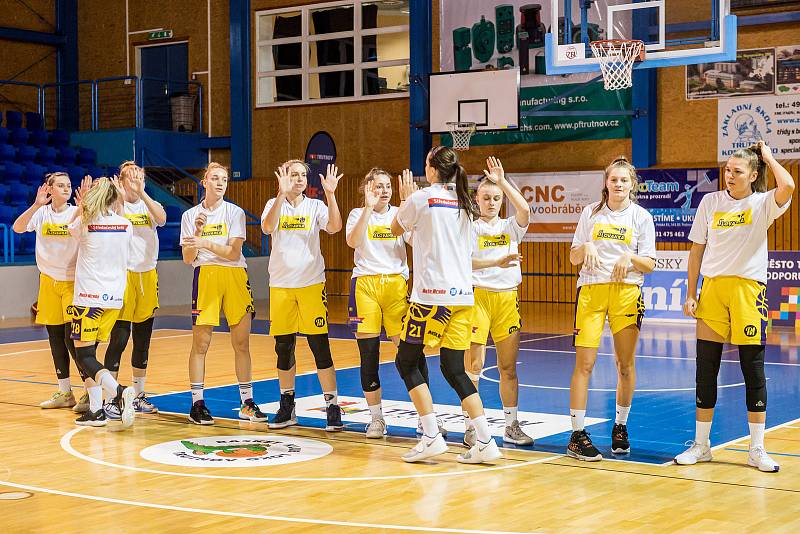 Trutnovské basketbalistky se staly prvním týmem v sezoně, který prohrál se Slovankou.