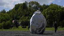 V trutnovské firmě Kasper vznikl také 3 metry vysoký a 6 tun vážící Asteroid od sochaře Michala Gabriela.