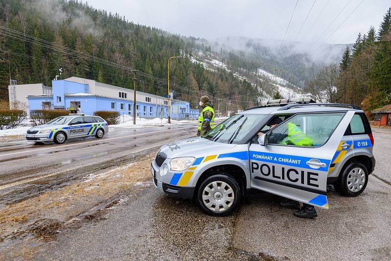 Policisté v sobotu kontrolovali řidiče v Horním Maršově.