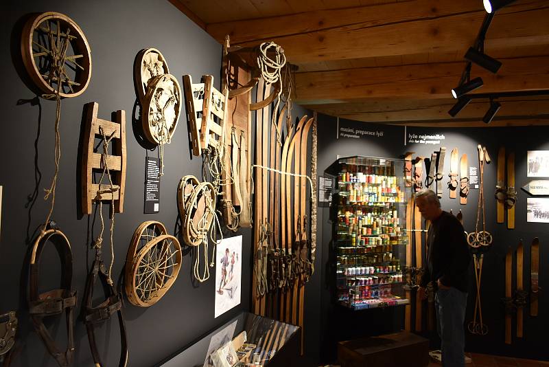 Muzeum lyžování v Dolní Branné vzniklo díky sběratelské vášni učitele a trenéra Aleše Suka.