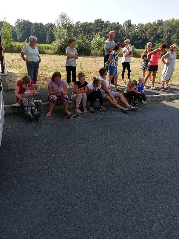 Incident na hraničním přechodu Goričan dopadl tak, že řidič autobusu skončil tvrdě zpacifikován čtyřmi celníky na zemi v poutech a byl na 72 hodin zadržen.