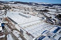 ŠKODOVÁCKÝ ZÁVOD na výrobu převodovek, který zaměstnává tisícovku lidí, je hlavním bodem vrchlabské průmyslové zóny. Celkové investice do ní se šplhají k 662 milionům.