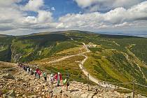 Do Krkonoš zamíří během letních prázdnin tisíce turistů.