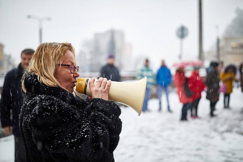 Úterní protest proti Babišovi a Ondráčkovi v Trutnově