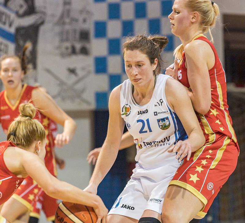 Basketbalistky trutnovské Lokomotivy v Renomia ŽBL patřičně potrápily favorita.